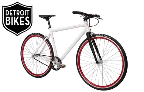 Detroit bikes - Apr 22, 2016 · Now as North America’s largest bicycle producer, Detroit Bikes has doubled their workforce from 20 to 40 because of the big bike order from New Belgium. Detroit Bikes will produce about 2,500 “cruiser” bikes during this first year partnership. And so far, about 1,000 bikes have been released with around 40 bikes going out the door each day. 
